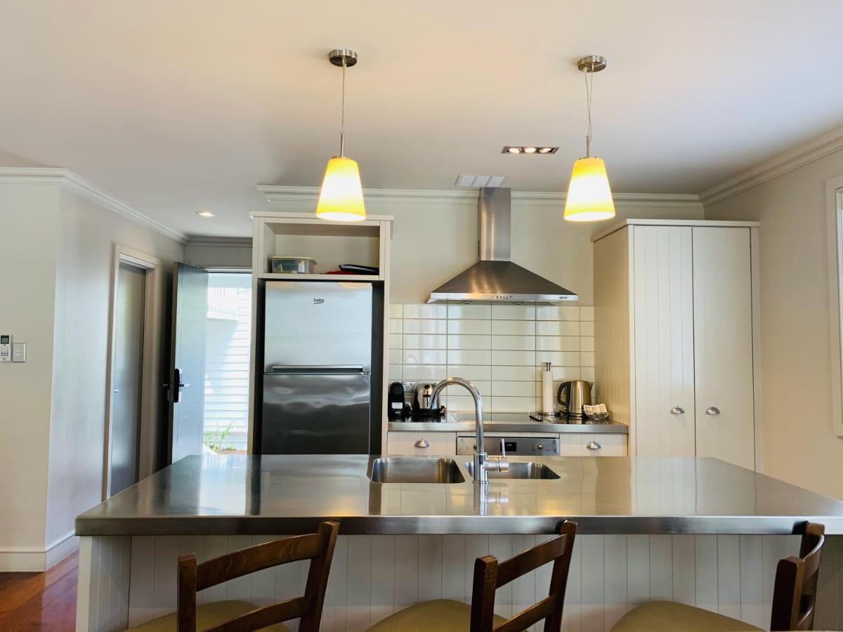 Tinkerbell Cottage 2-4 Bedroom- Russell Cottages Collection ภายนอก รูปภาพ